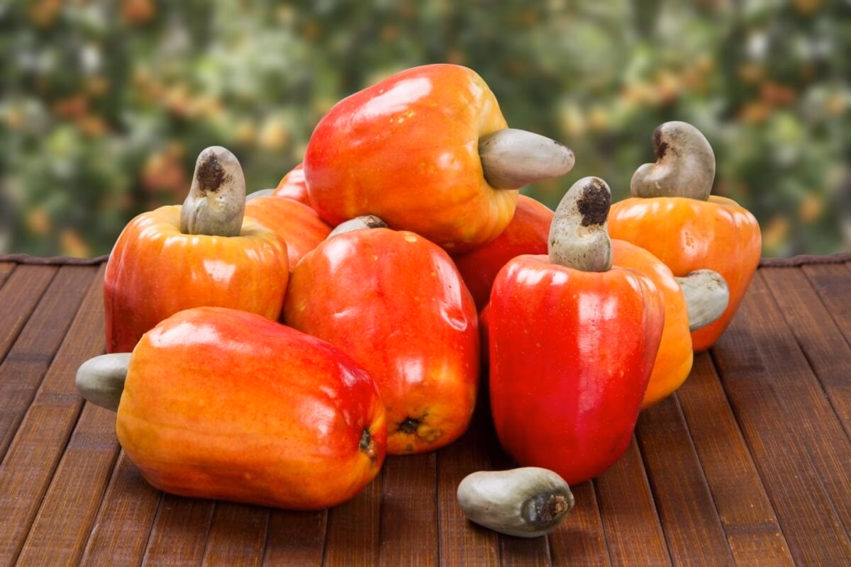 O que faz bem o caju?