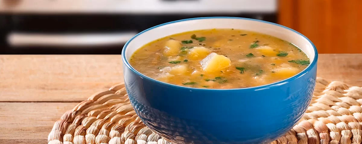 Como fazer bone broth caseiro?