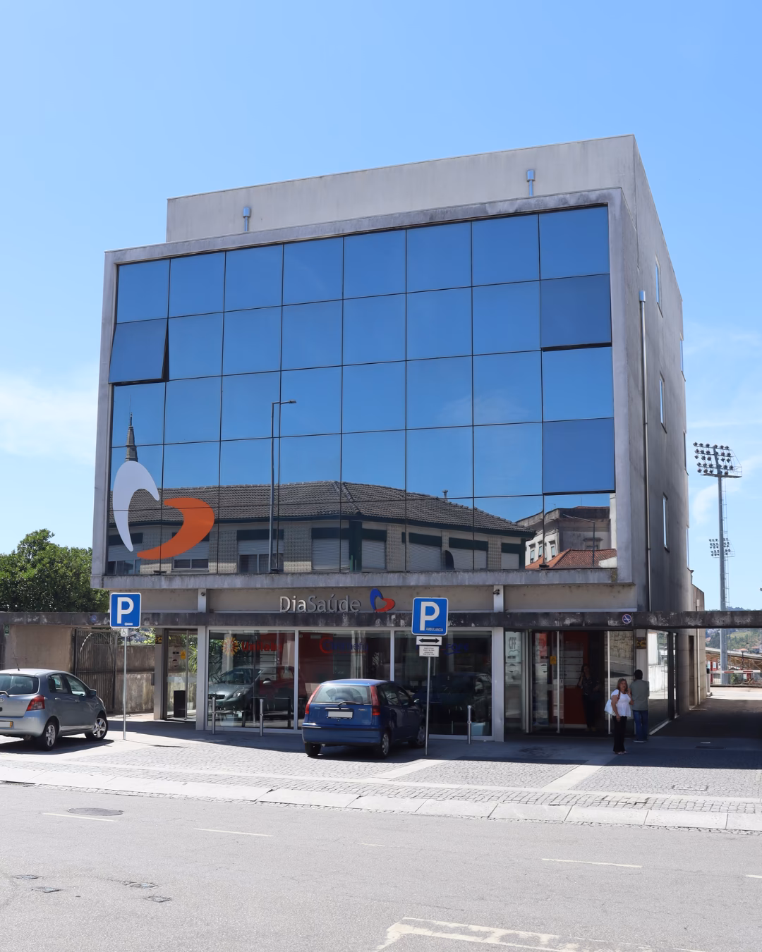 Quais são as especialidades médicas com média mais alta?