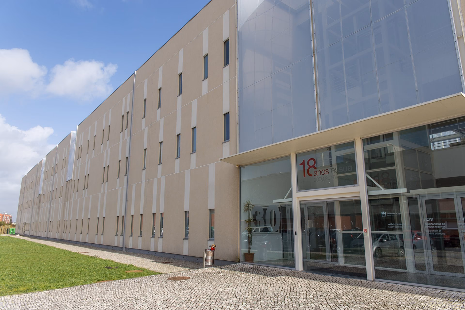 Quais são os cursos na Universidade de Aveiro?