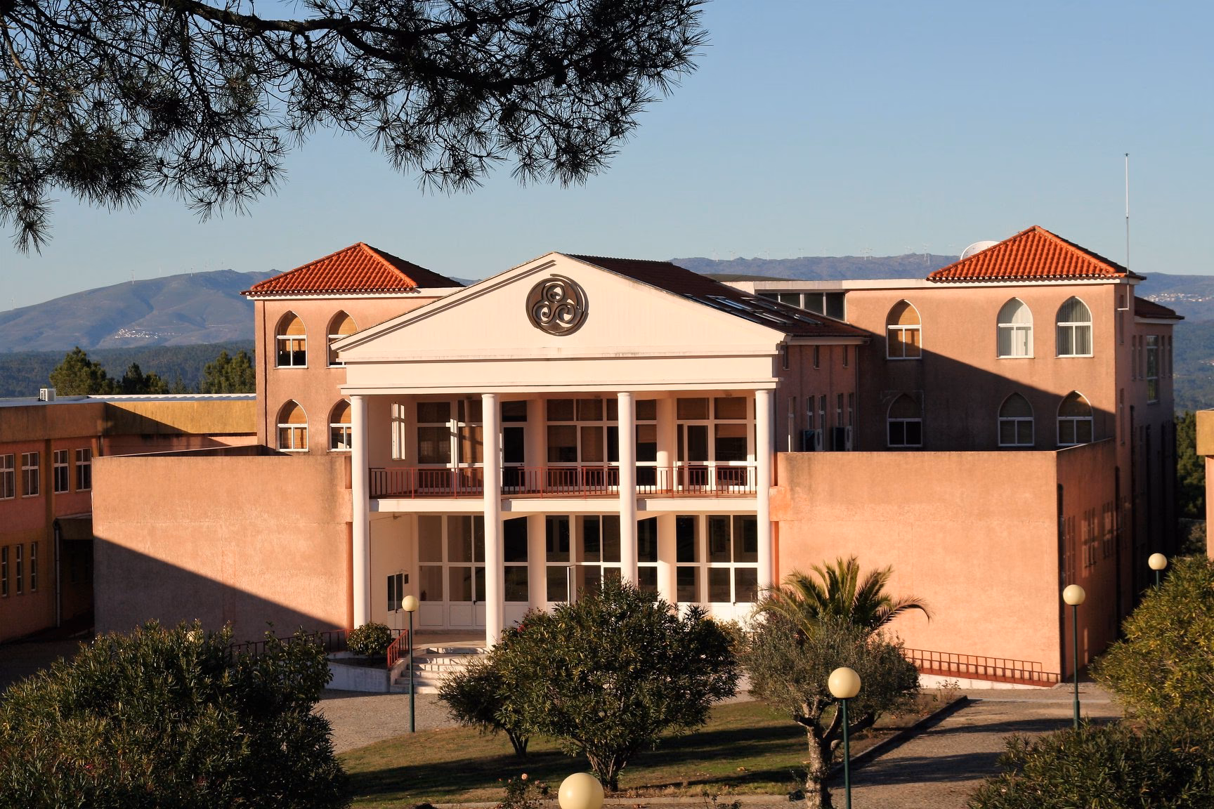 Como me posso inscrever no Piaget?