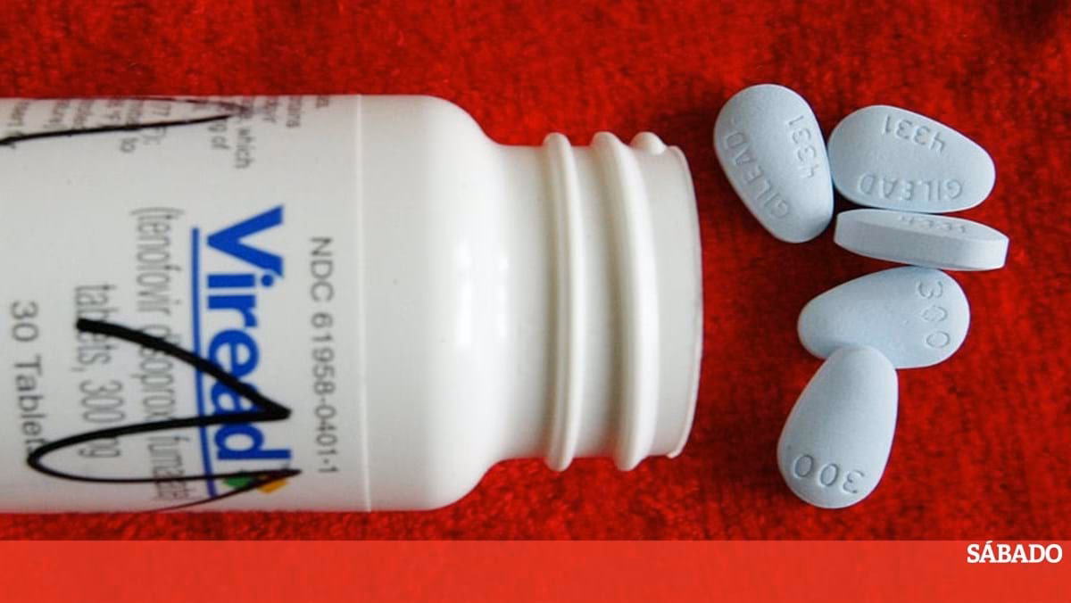 Quem vive com HIV pode morar em Portugal?