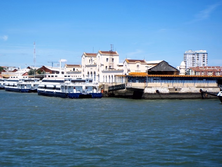Quanto tempo demora o barco de Lisboa-Barreiro?